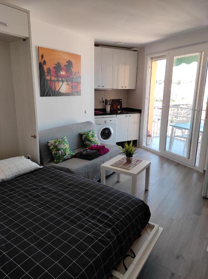 Estudio Recien Reformado En Primera Linea De Playa Daire Benalmádena Dış mekan fotoğraf