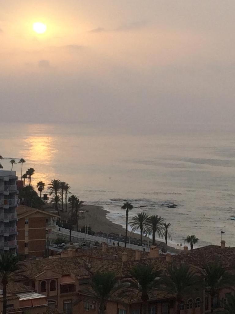 Estudio Recien Reformado En Primera Linea De Playa Daire Benalmádena Dış mekan fotoğraf