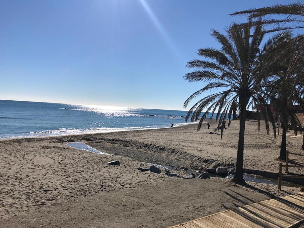 Estudio Recien Reformado En Primera Linea De Playa Daire Benalmádena Dış mekan fotoğraf